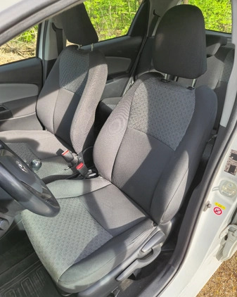 Toyota Yaris cena 33900 przebieg: 170090, rok produkcji 2015 z Lądek-Zdrój małe 232